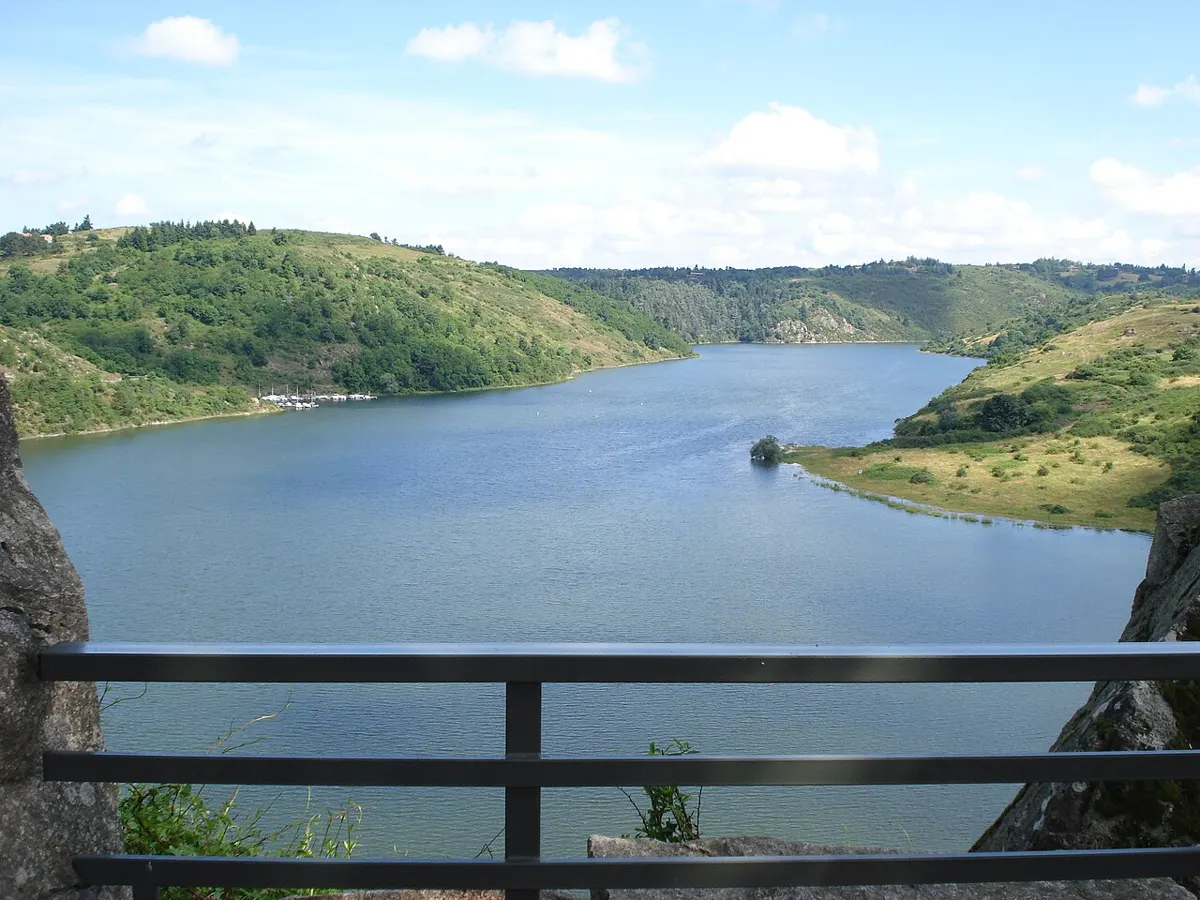 Lac de Villerest