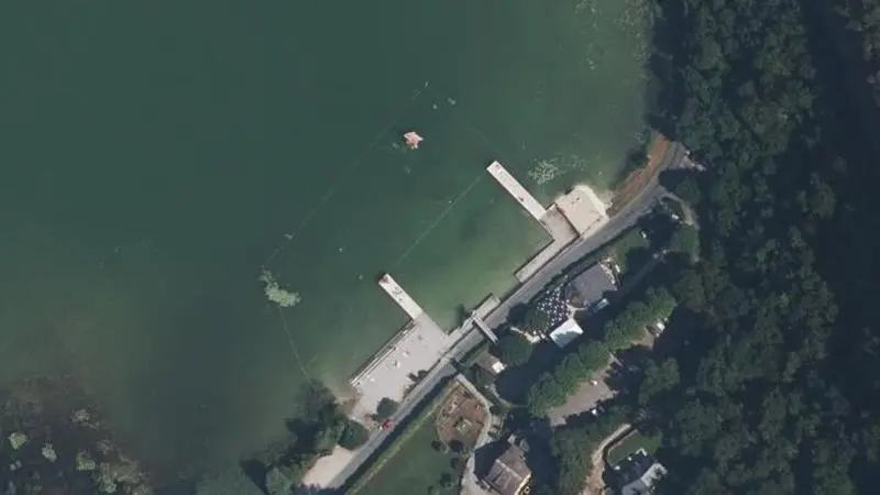 Vue aérienne : Plage du Lac de Barterand