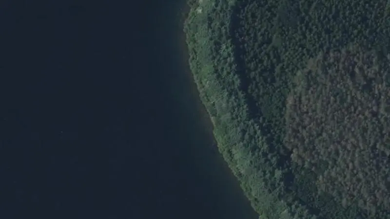 Vue aérienne : Plage du lac du Laouzas