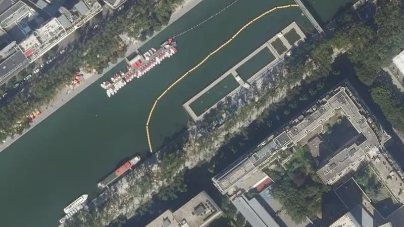 Vue aérienne : Bassin de la Villette