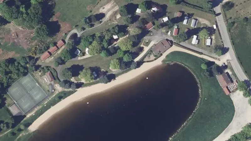 Vue aérienne : Plan d'eau de Noiretable