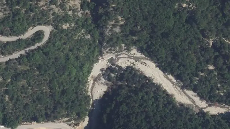 Vue aérienne : Plage du vallon de Cramassouri