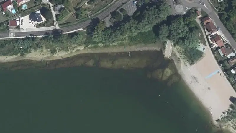 Vue aérienne : Lac de Charmes