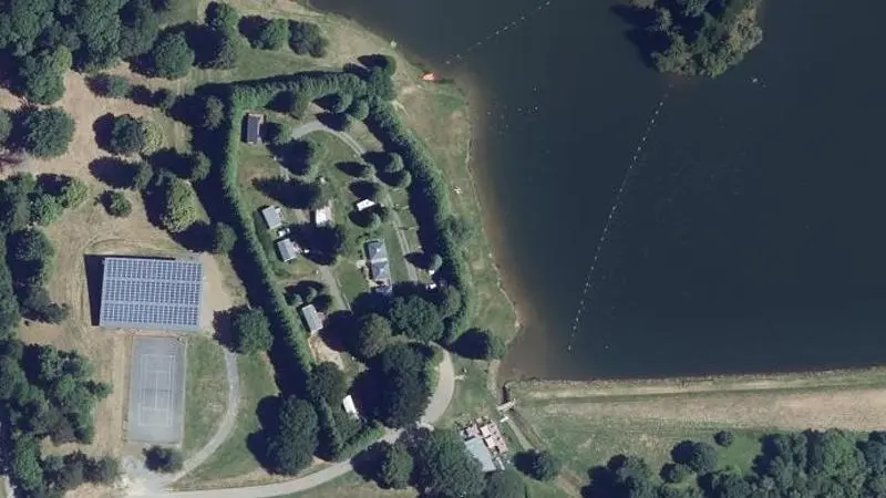 Vue aérienne : Lac Birotos