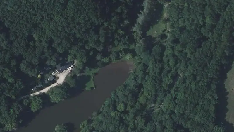 Vue aérienne : Baignade du ruisseau de Bertèt