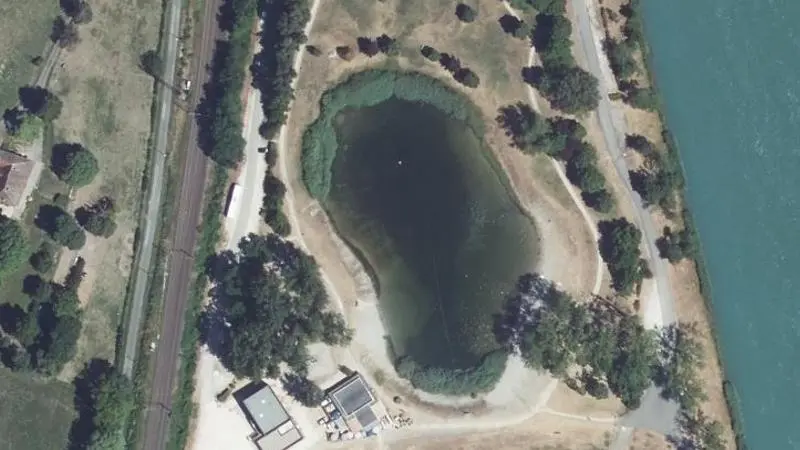 Vue aérienne : Plan d'eau "les Gouilles"