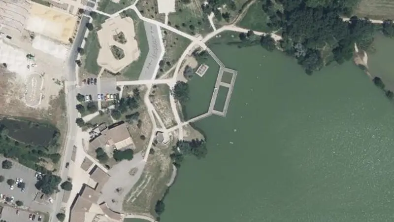 Vue aérienne : Plan d'eau de la Riaille