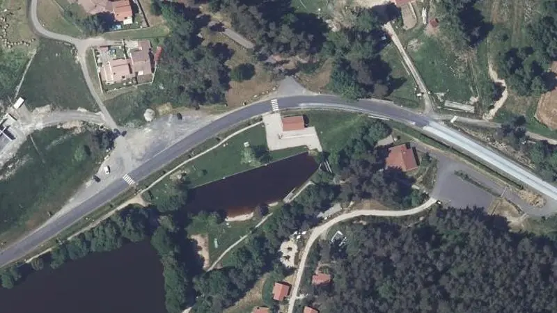 Vue aérienne : Plan d'eau - le Chandieu