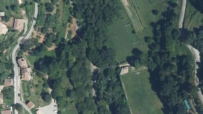Vue aérienne : Le Mas au Plan d'eau du Pal