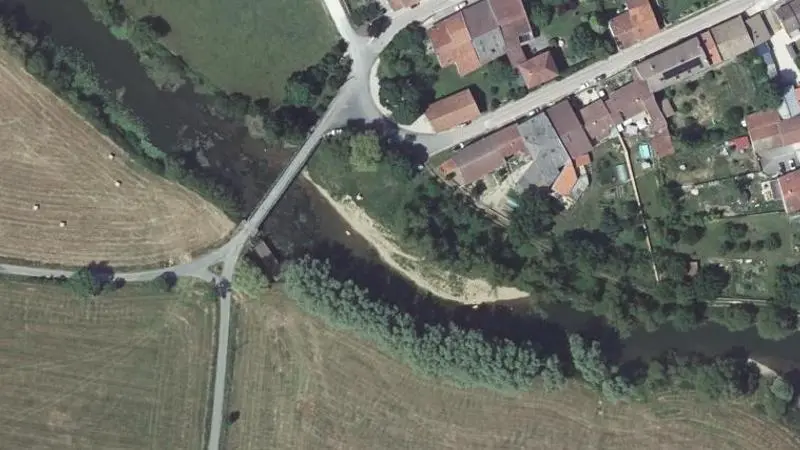 Vue aérienne : Plage de Champougny