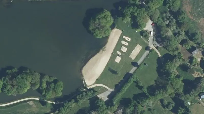 Vue aérienne : Plage de l'étang des Sources