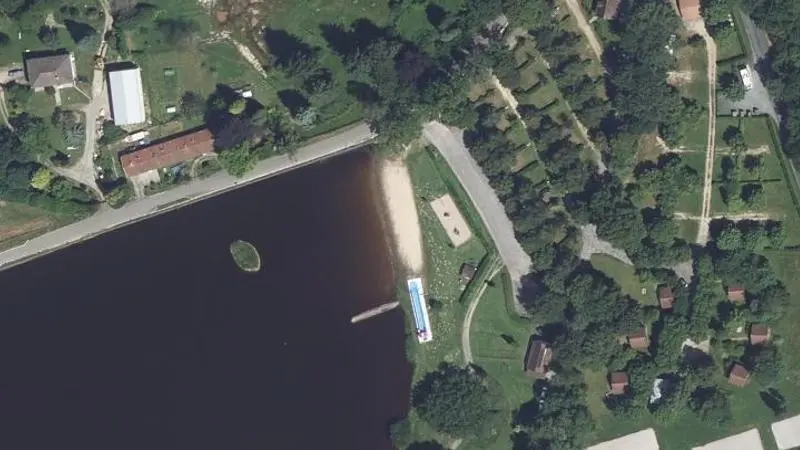 Vue aérienne : Plage de l'étang de la Lande
