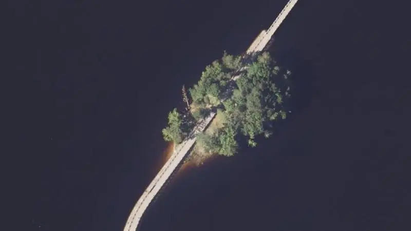 Vue aérienne : Plage du lac de Vassivière