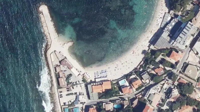 Vue aérienne : Anse de Renecros