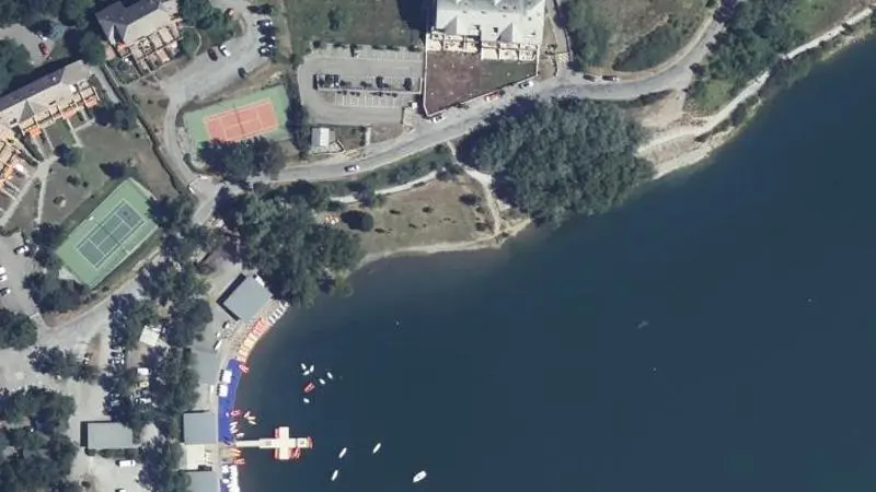 Vue aérienne : Club Nautique Alpin Serre Poncon