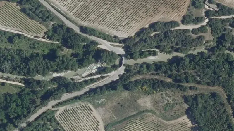 Vue aérienne : Hameau de Veau Pont du Toulourenc