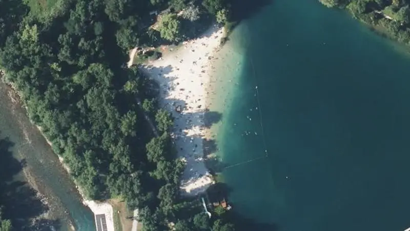 Vue aérienne : Base de loisirs de Baudreix