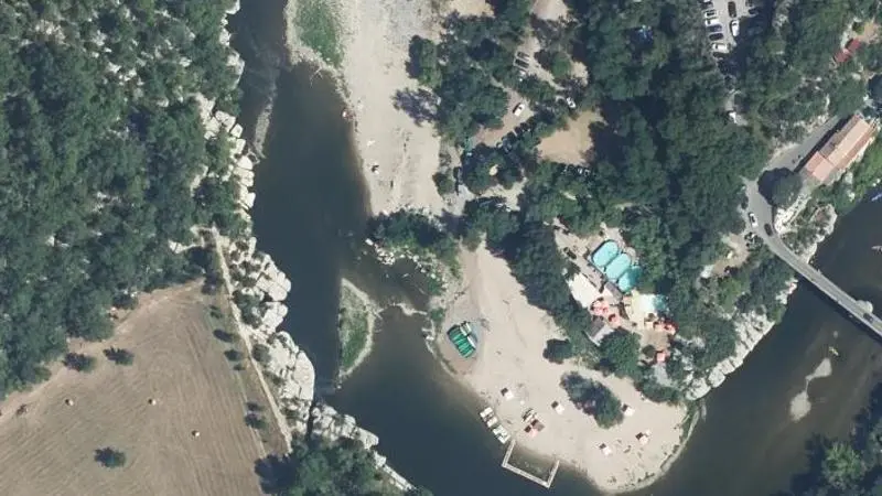 Vue aérienne : L'Ardeche a la Plage Privee Isla Cool Douce