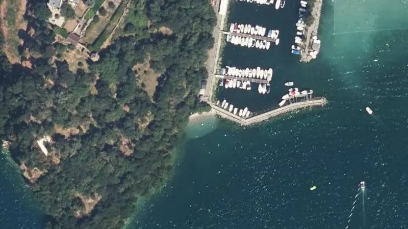 Vue aérienne : Plage du lac du Bourget