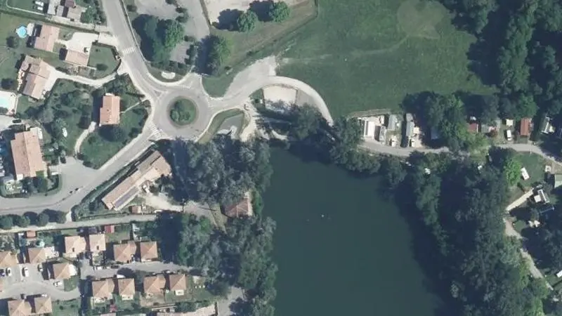 Vue aérienne : Lac Nord les Ilons