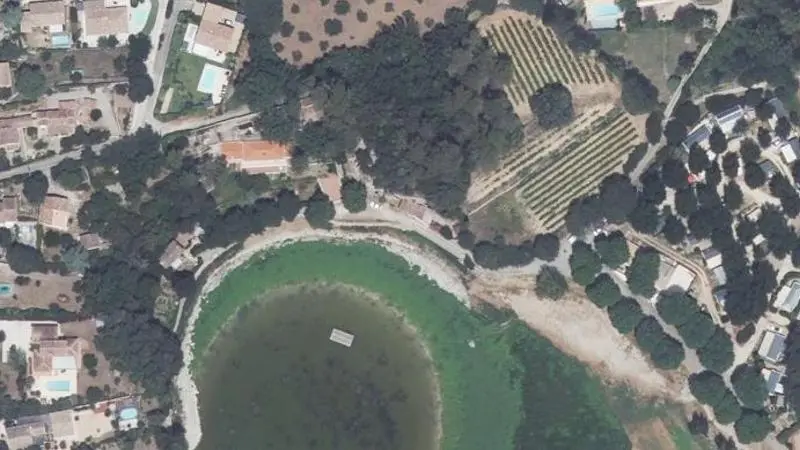 Vue aérienne : Baignade de Besse-sur-Issole