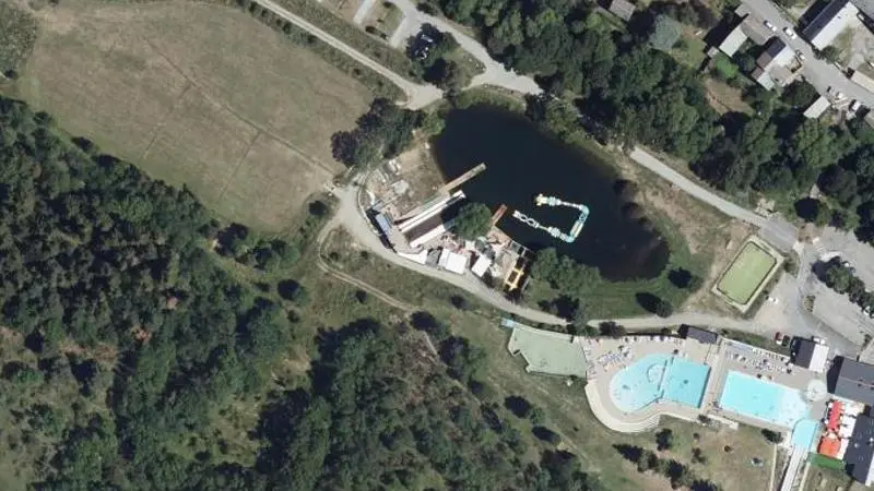 Vue aérienne : Water Jump