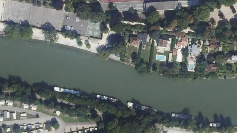 Vue aérienne : Baignade en Marne - Nogent