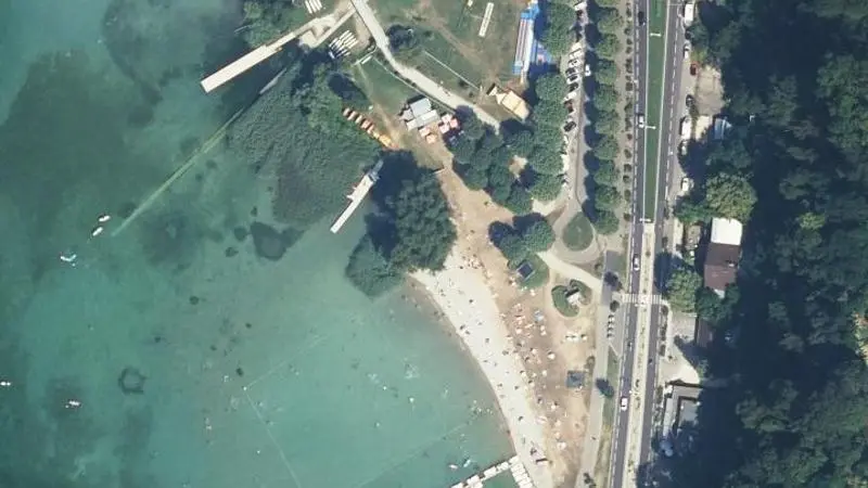 Vue aérienne : Plage du Rowing