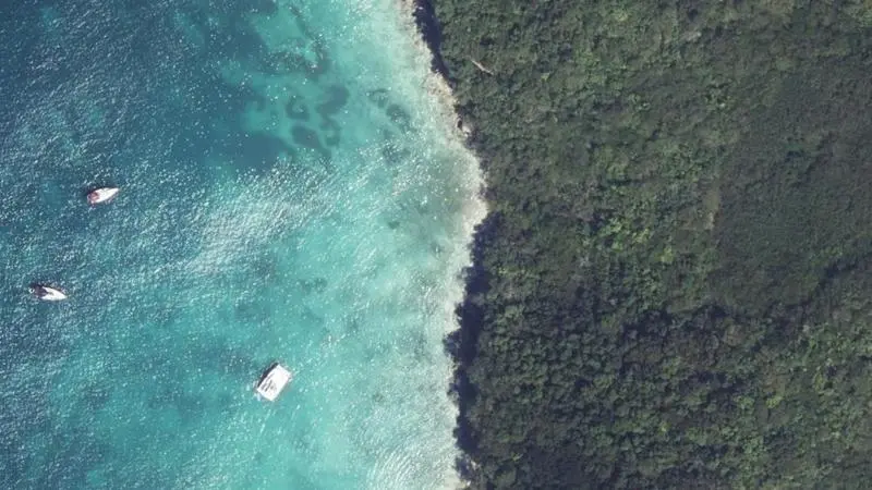 Vue aérienne : Anse Canot