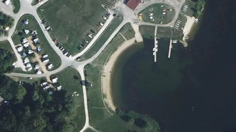 Vue aérienne : Plage du lac de Madine