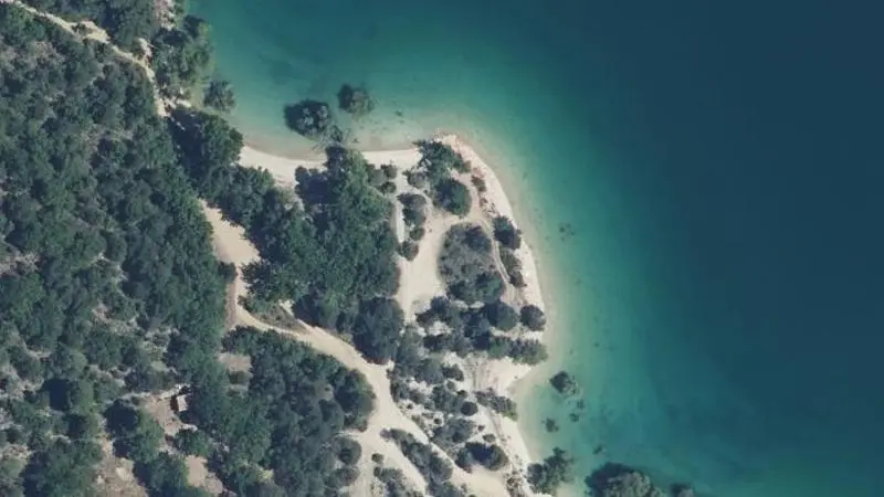 Vue aérienne : Plage du lac de Sainte-Croix