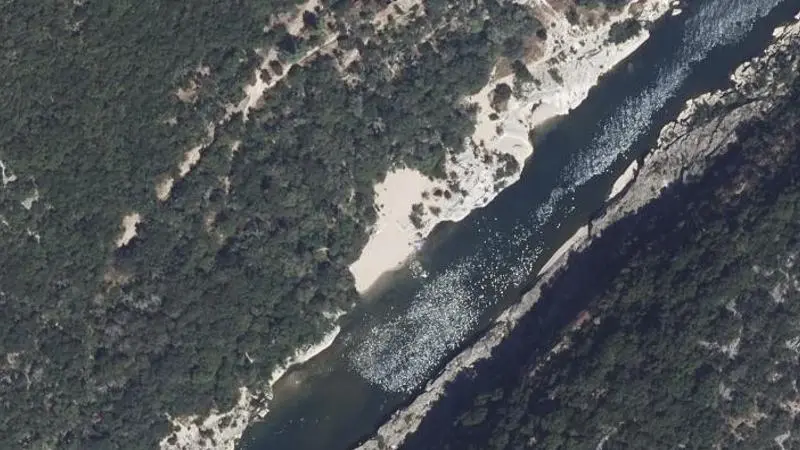 Vue aérienne : Plage de l'Ardèche