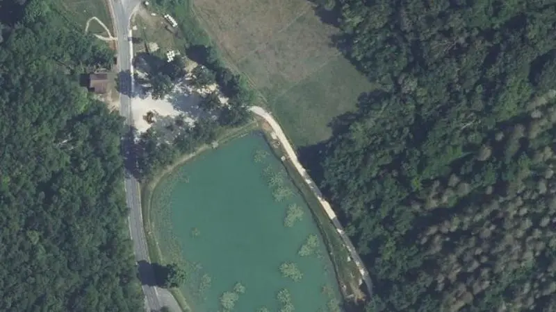 Vue aérienne : Etang "ecoute S Il Pleut"