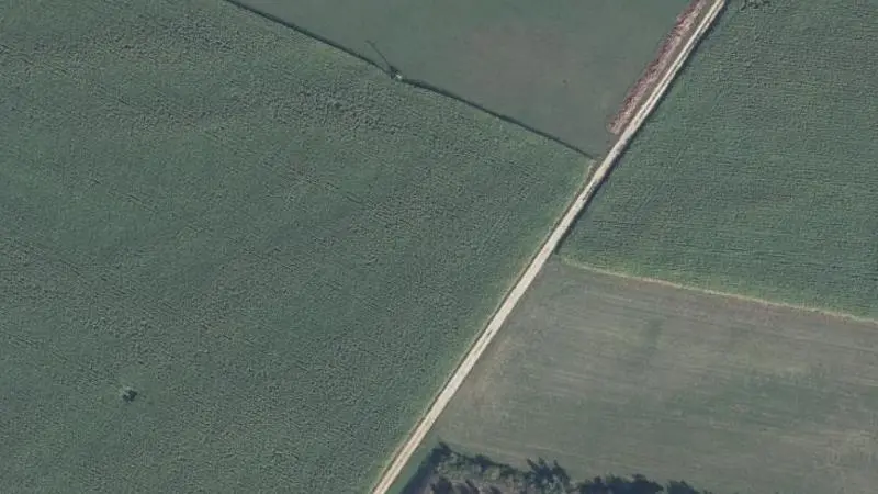 Vue aérienne : Plage de l'espace de loisirs Bresse Haute Seille Lac de Desnes