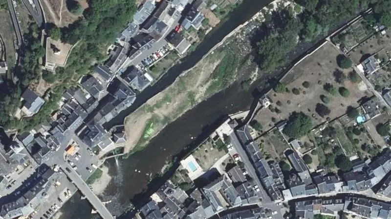 Vue aérienne : Plage Amont Vieux Pont
