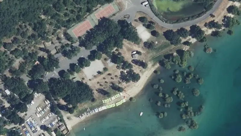 Vue aérienne : Plage Face aux Tennis