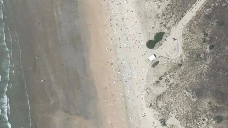 Vue aérienne : La petite plage