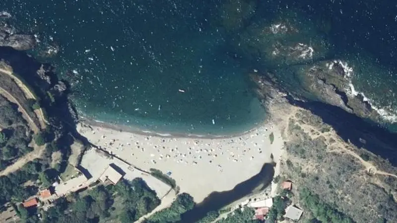 Vue aérienne : Plage Calanque de l'Ouille