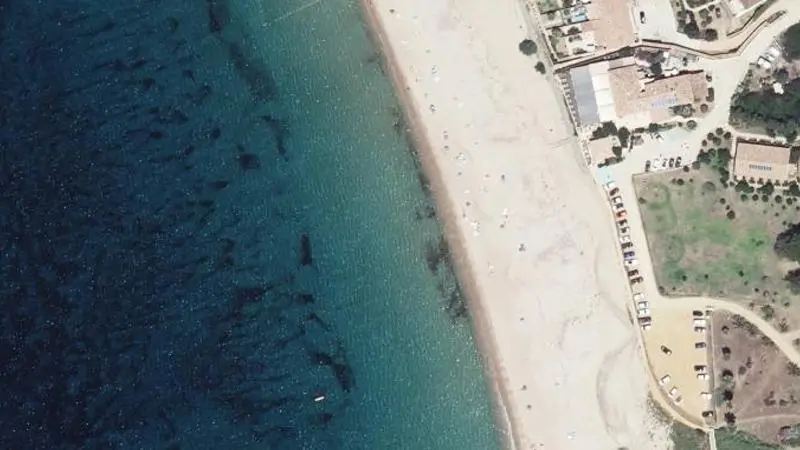 Vue aérienne : Plage de Lava