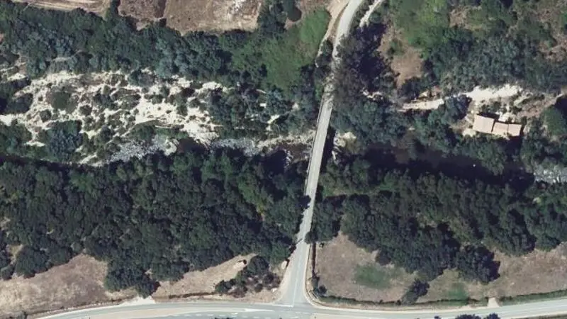 Vue aérienne : Pont d'Acoravo