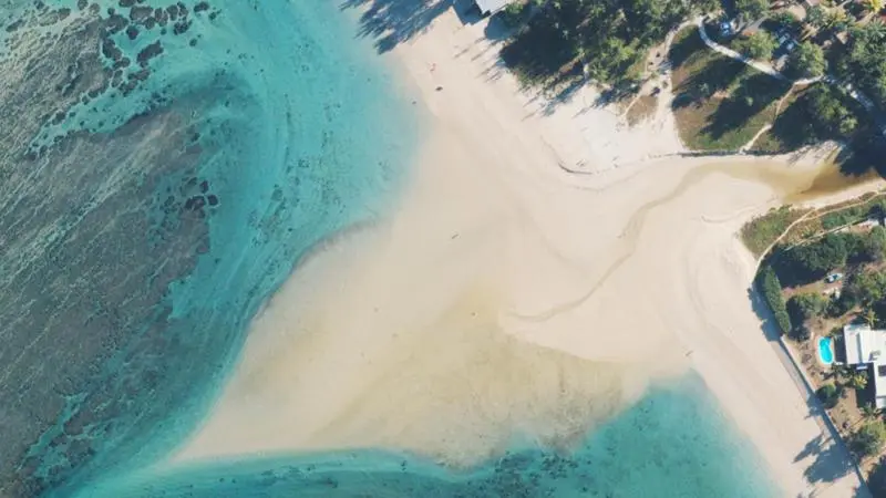 Vue aérienne : Plage de l'Hermitage Centre