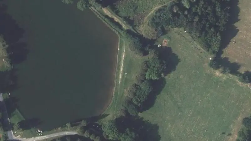 Vue aérienne : Plan d'eau " Chante l'Oiseau"