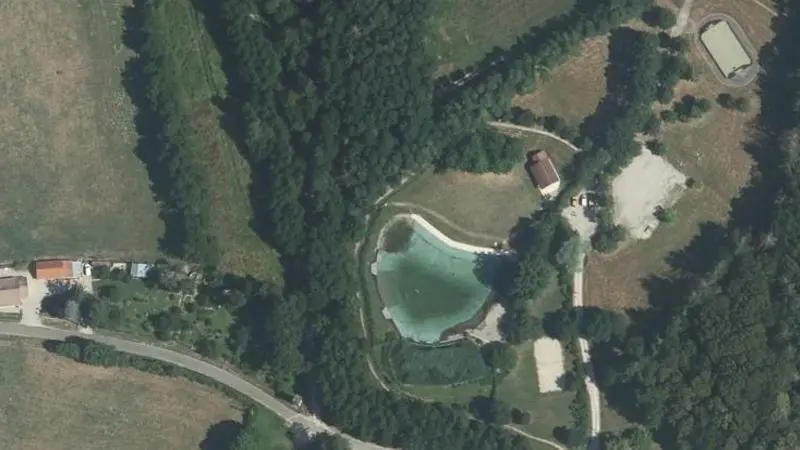 Vue aérienne : Baignade biologique