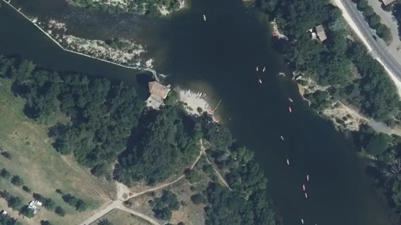 Vue aérienne : Plage de l'Ardèche
