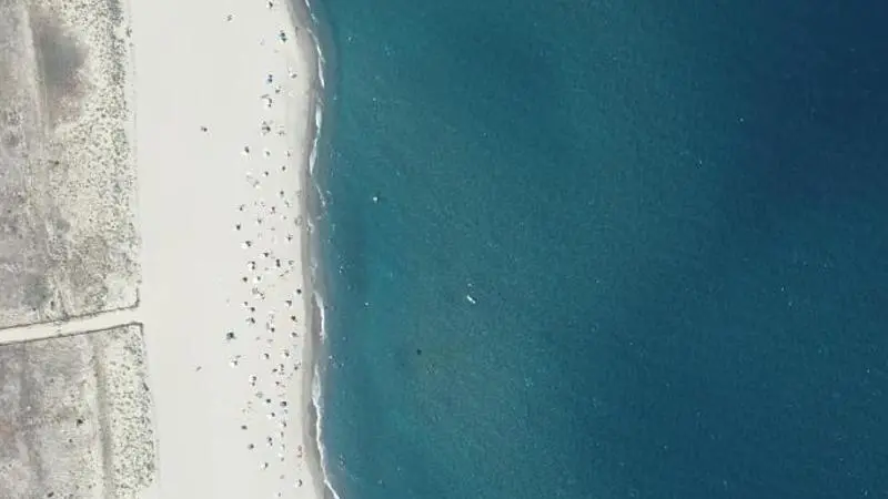 Vue aérienne : Plage de la Marenda - Tamariguier