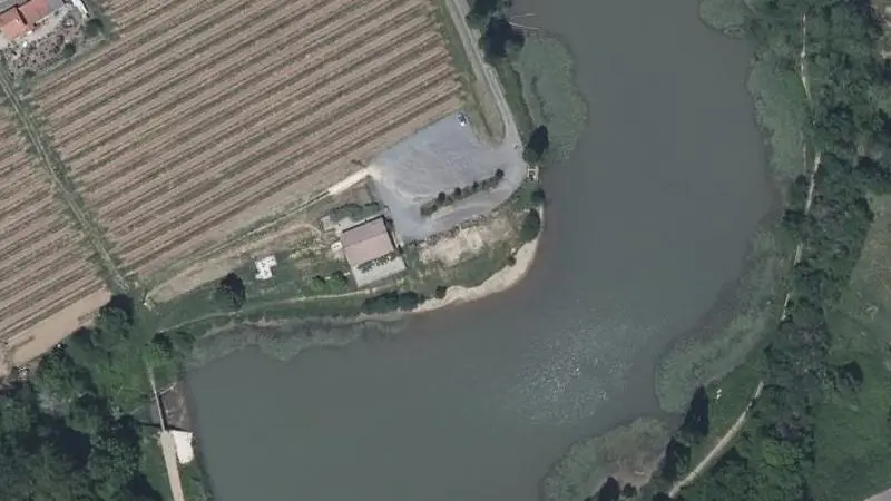Vue aérienne : Plage du lac de Laromet