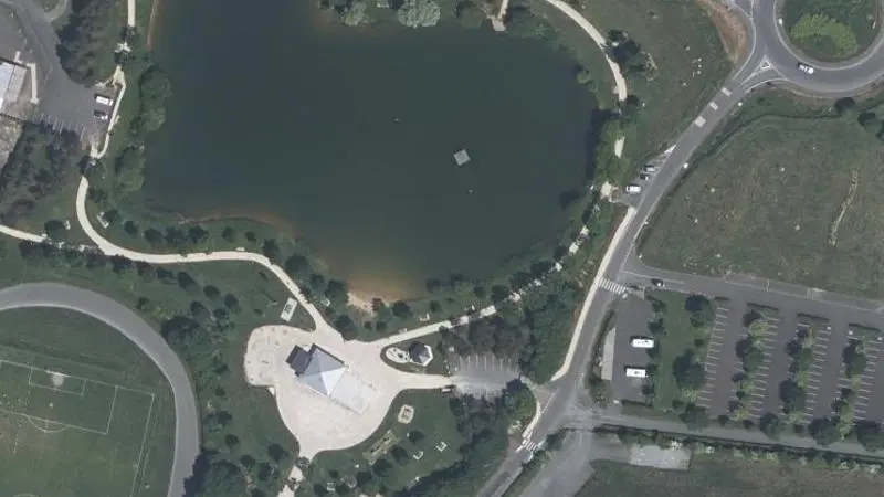 Vue aérienne : Plan d'eau du Petit Anjou