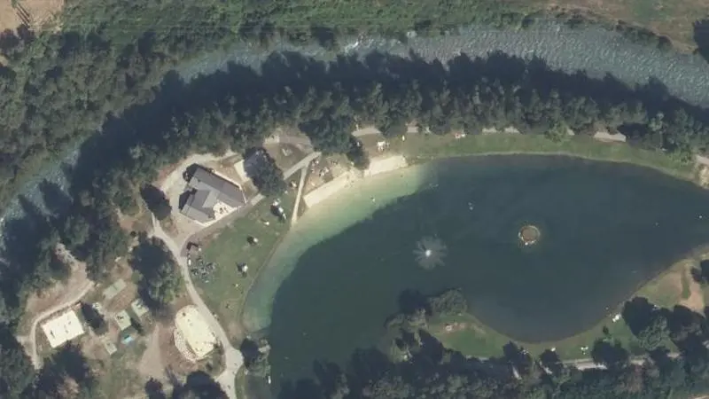 Vue aérienne : Plan d'eau Base de Loisirs des Iles