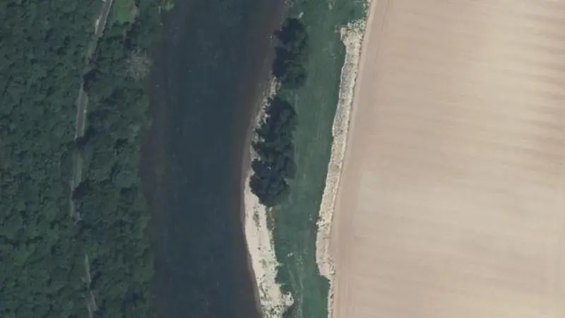 Vue aérienne : Plage naturiste