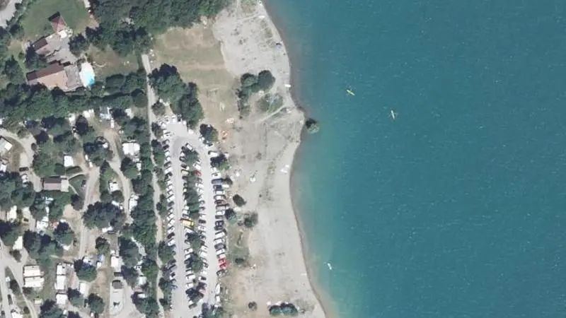 Vue aérienne : Plage du lac de Monteynard-Avignonet